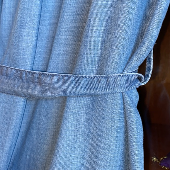 Easy going simple dress. - Picture 9 of 11